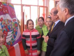 Aziziyeli Öğrenciler, Cumhuriyet'in Kazanımlarını Resimlerle Anlattı