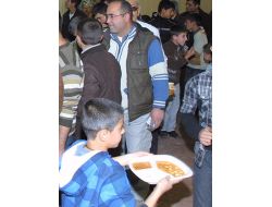 Öğretmen Evinden Depremzedelere Sıcak Yemek