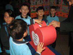 Özel Melih İlköğretim Okulu'ndan Van'a Yardım Kampanyası