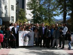 Duisburg Dersim Topluluğu’ndan İhtiyaç Sahibi Öğrencilere Giyecek Yardımı