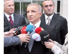 GS BAŞKANI ÜNAL AYSAL ADLİYEDE..