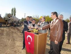 Şereflikoçhisar’a 100 Kişilik Öğrenci Yurdunun Temeli Dualarla Atıldı