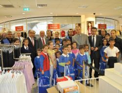 200 İhtiyaç Sahibi Öğrencinin Bayram Öncesi Yüzü Güldü