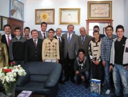 Özcan Koleji'nin Bitlisli Kardeş Öğrencileri Edremit Protokolünü Ziyaret Etti