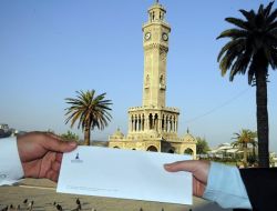 İzmirli Büyükşehir Belediyesi 44 Bin Aileye Bayram Harçlığı Verecek