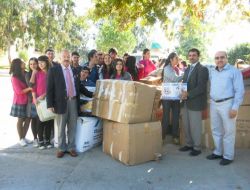 Manavgat Koleji, Van'a 30 Koli Yardım Malzemesi Gönderdi