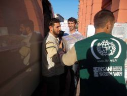 İhh Van'daki Çocukları Unutmadı