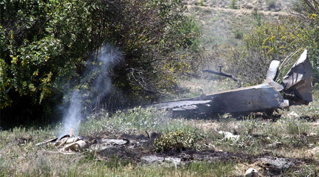 Konya'da askeri uçak düştü!!