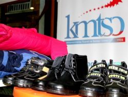 Kmtso'dan Bin 250 Öğrenciye Kışlık Kıyafet Yardımı