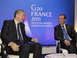 Erdoğan Medvedev’le Cannes’de Görüştü