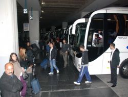 İzmir Terminalinde Bayram Yoğunluğu