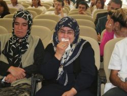 Organ Bağışında Bulunan Ailelere Hüzünlü Ödül Töreni