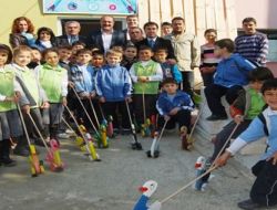 Kulalı Öğrenciler Depremzede Çocuklara Oyuncak Gönderdi