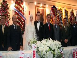 Tbmm Eski Başkanı Toptan Nikah Şahitliği Yaptı