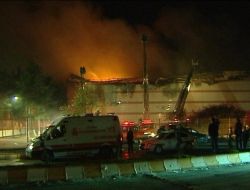 Alışveriş Merkezindeki Yangın Büyük Paniğe Sebep Oldu