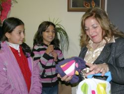 Vali Eşi Gülsüm Çolak, Talasemi Hastası Çocuklara Sahip Çıktı