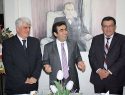 Mersin Valisi Güzeloğlu'ndan Mgc'ye Yeni Bina Sözü