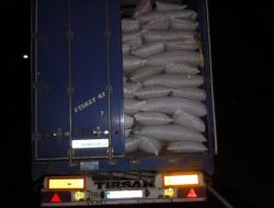 'Gümrük Kaçağı Sigara ve Çay'