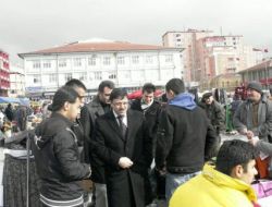 Ak Partililer Yozgat’ta Bayram Pazarı Esnafını Gezdi