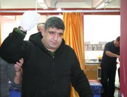 Acemi Kasaplar Hastanelik Oldu