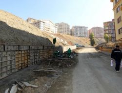 Çankaya'da Yol Yapım Çalışmaları Hızlandı