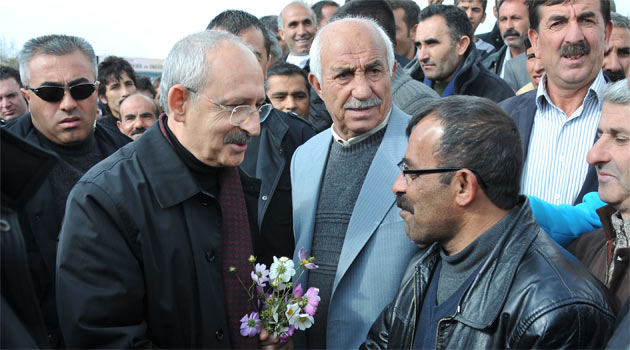 Kurbanlarını Erciş'te kestiler!