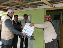 Van'a Koştular, Gönülleri Fethedip Döndüler