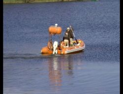 Gölde Kaybolan 4 Kişiden Birinin Cesedine Ulaşıldı