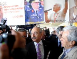 Kılıçdaroğlu, Sanık Yakınlarıyla Görüştü