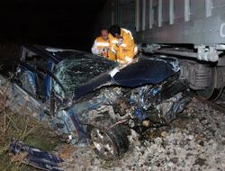 Hemzemin Geçitte Kaza: 1 Ağır Yaralı