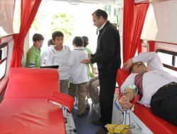 Büyüyünce Onlar Da Kan Verip Hayat Kurtaracak