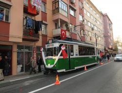 Bursalı, Bayramda Nostalji Tramvayına Büyük İlgi Gösterdi