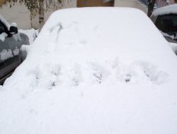 Bayburtlular Güne Kar Yağışı İle Uyandı