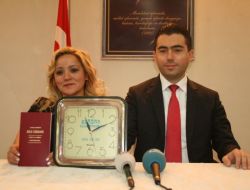 Tanıştıkları Tarihten 5 Yıl Sonra 11.11.2011'de Evlendiler