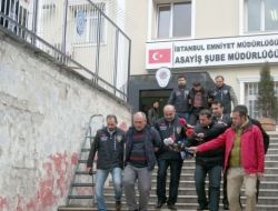 Polis Banka Soyguncusunu 'İğneyle Kuyu Kazarak' Buldu