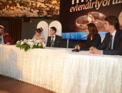 Üsküdar’da 11.11.2011'de 111 Nikâh Kıyıldı