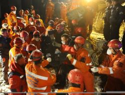 4 Kişinin Daha Cesedi Çıkartıldı