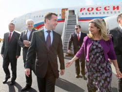 Medvedev Apec Zirvesinde Obama İle "Füze Kalkanı" Ve Dtö Üyeliğini Görüşecek