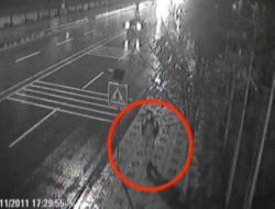 Teröristin Görüntüleri Güvenlik Kameralarında