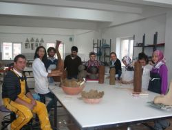 Okulda Öğrendiklerini Atölyelerde Uyguluyorlar