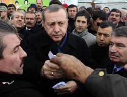 Van'dan Tayin İsteyenlere Tepki Gösterdi