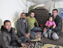 Çadır Kentlerde Komşular Çay Sohbetinde Buluşuyor