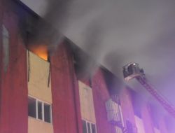 Örme Kumaş İmalathanesi Yanarak Kullanılamaz Hale Geldi