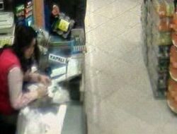 Hırsız Parayı Çaldı, Kasiyer Donup Kaldı