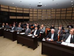 "3. Derece Deprem Kuşağında Olsak Da Van Depremi, Ders Çıkarmamızı Gerektirdi"