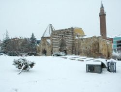 Kar, Kırşehir'de Etkisini Gösteriyor