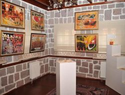 Mehmet Akif Ersoy'un Safahat'ı Tuvale Yansıdı