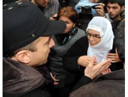 Bdp'liler Pkk'lının Annesini Boş Tabut Önünde 7 Saat Bekletti