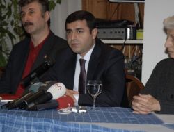 "Bdp'ye Karşı Siyasi Darbe Yürütülüyor!"