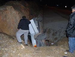 Takla Atan Araçtan Sağ Çıktılar..